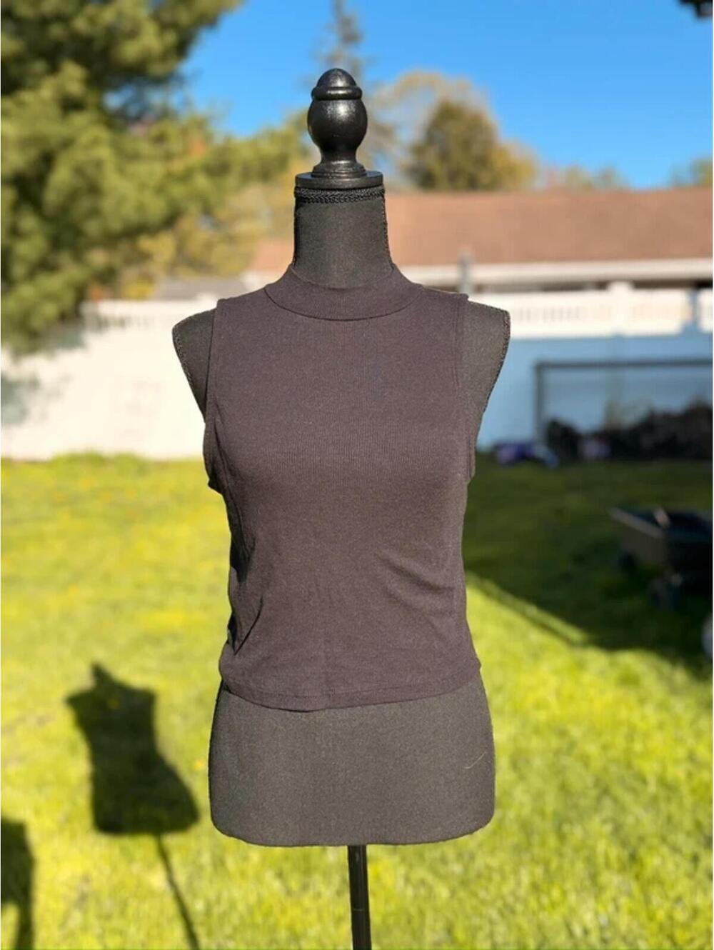 Abound M Sleeveless Tank - Streetwear